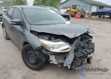 2012 Ford Focus Se z USA, uszkodzony, nr VIN 1FAHP3F27CL319509